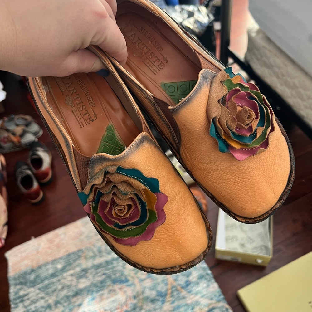 Women's Orange Floral Loafers